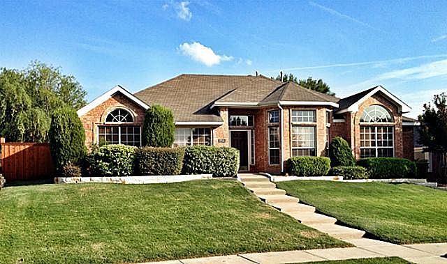 1st image of 7718 Belcrest Dr