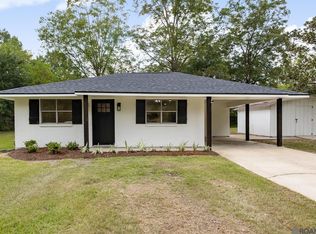 30718 Symphony Ln, Albany, LA 70711