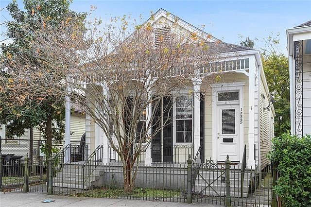 1st image of 1225 Cambronne St