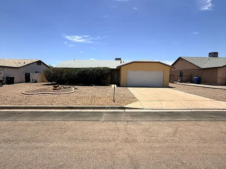 3700 Casper Dr — Photo 1