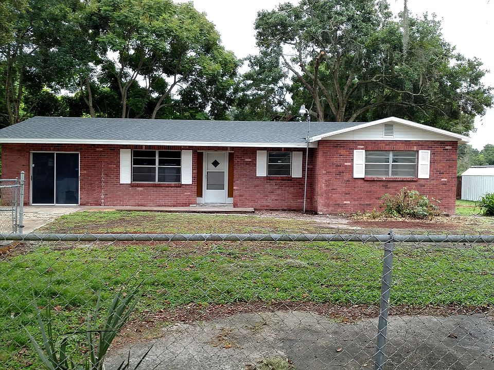 1st image of 3142 Stewart St