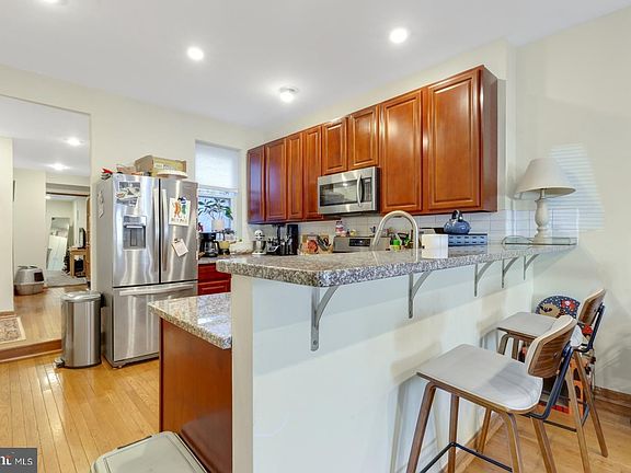 4th image of 1447 N 5th St #B