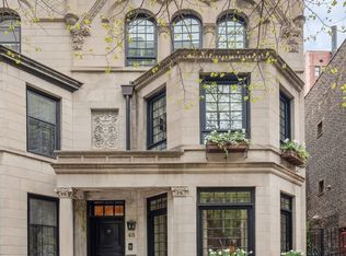 48 E Cedar St, Chicago, IL 60611