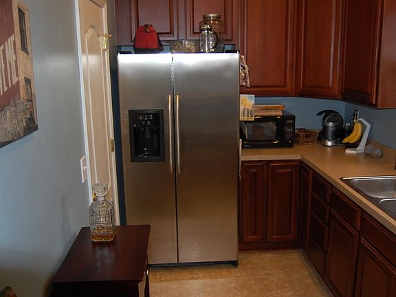 4th image of 152 Black River Dr