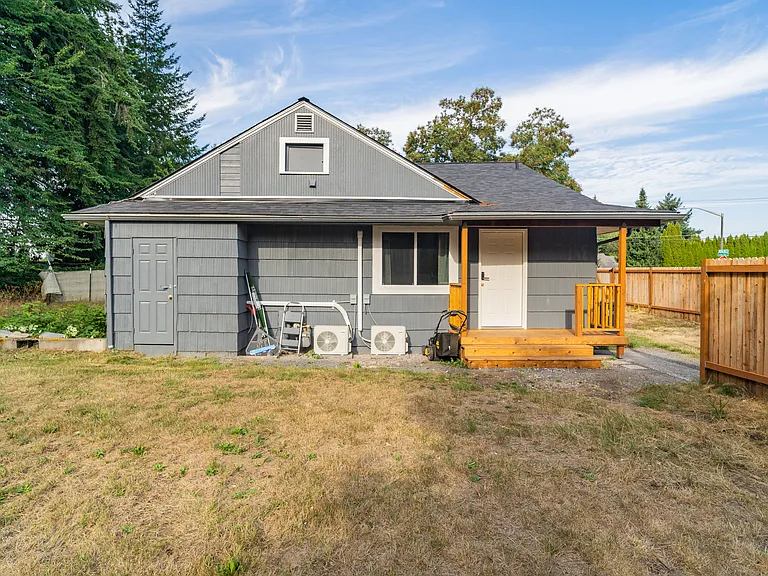 3601 Landau Ave NE — Photo 25