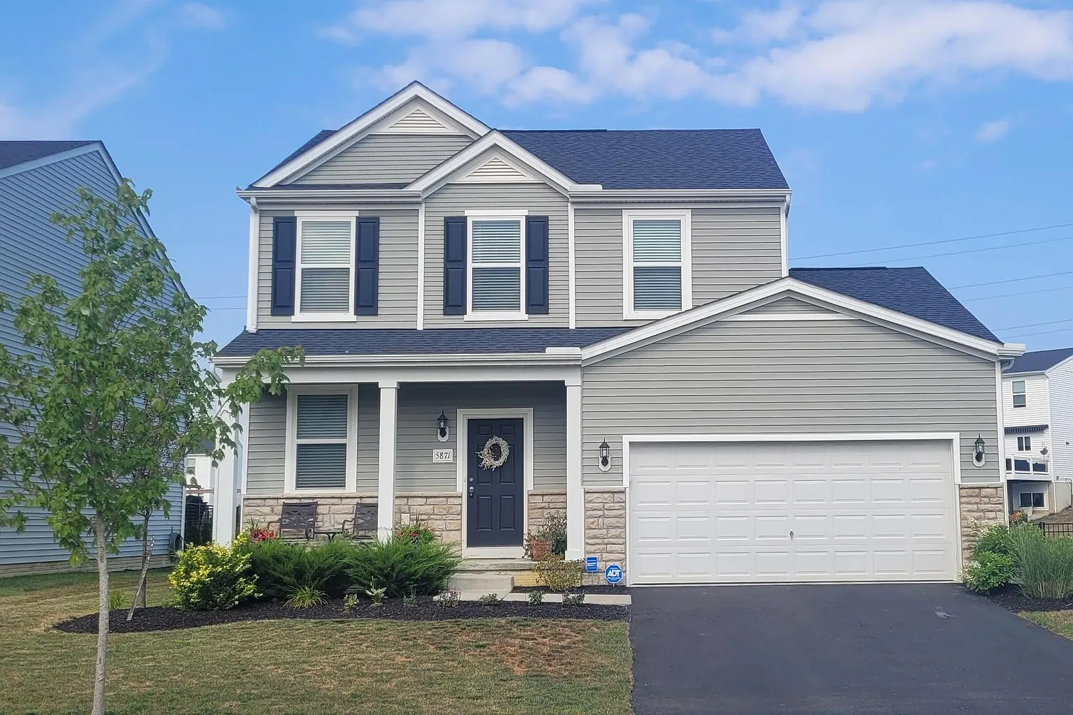 5871 Seffner Dr photo 1