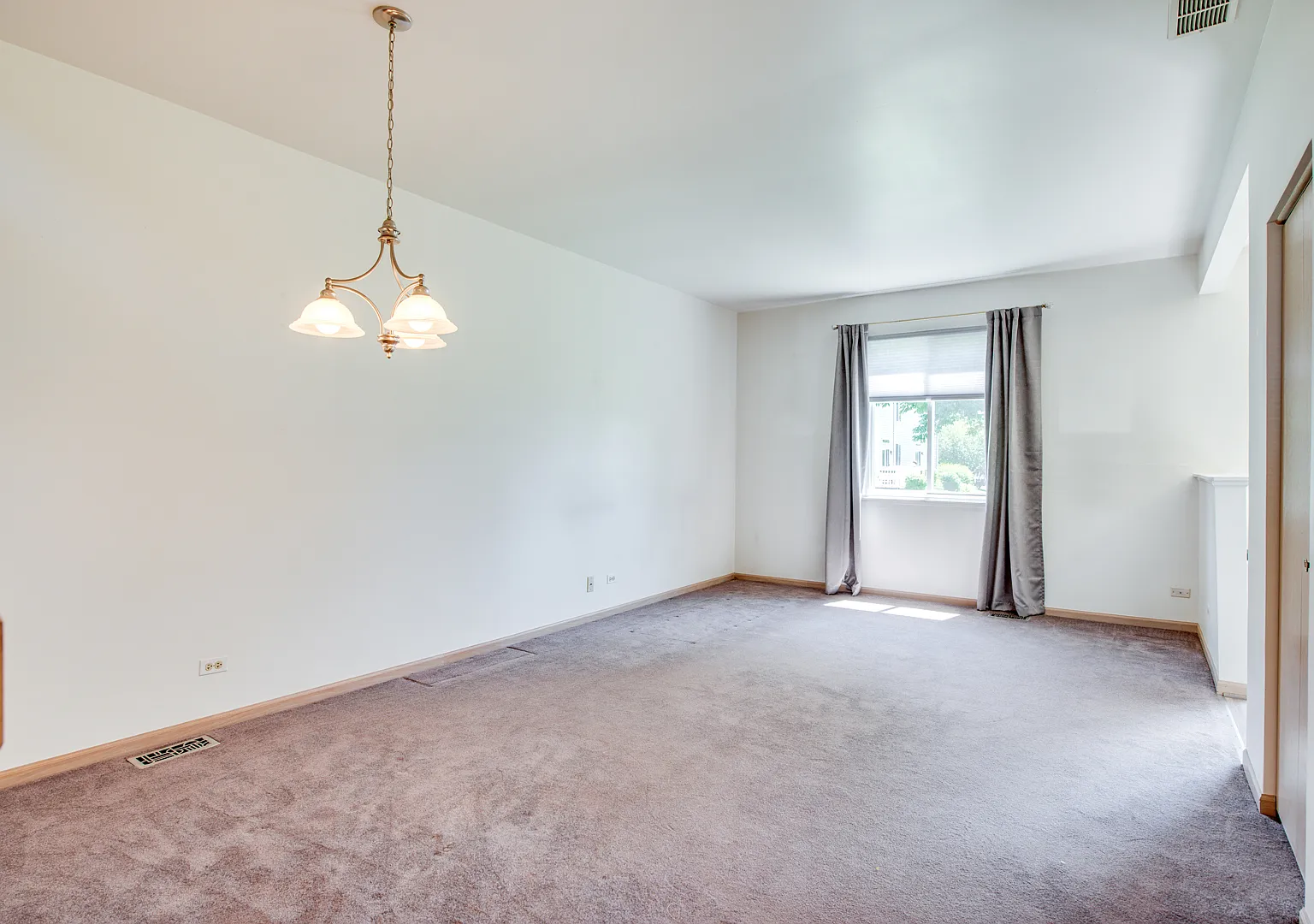 2 bed, 2.5 bath, 1288 sqft, $2,350 — Photo 2