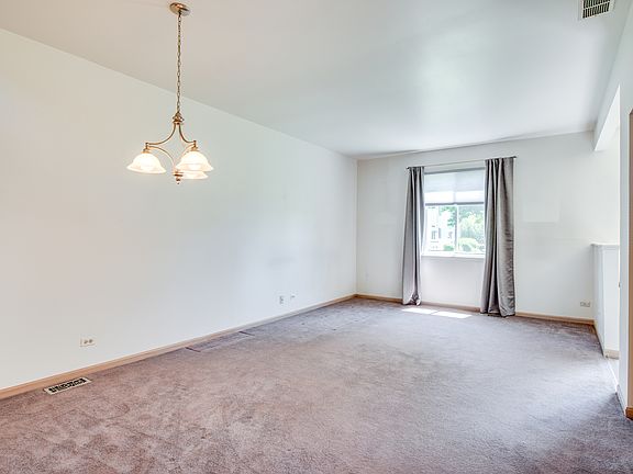 2nd image of 1216 Arapaho Ct #1216