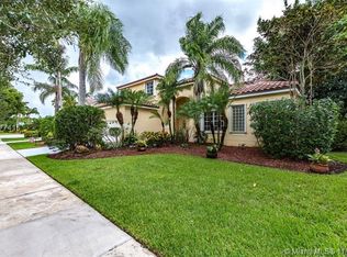 458 Stonemont Dr, Weston, FL 33326