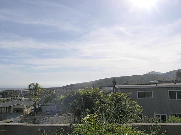 3rd image of 729 Alverstone Ave