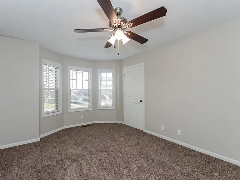 165 Brookview Cir — Photo 6