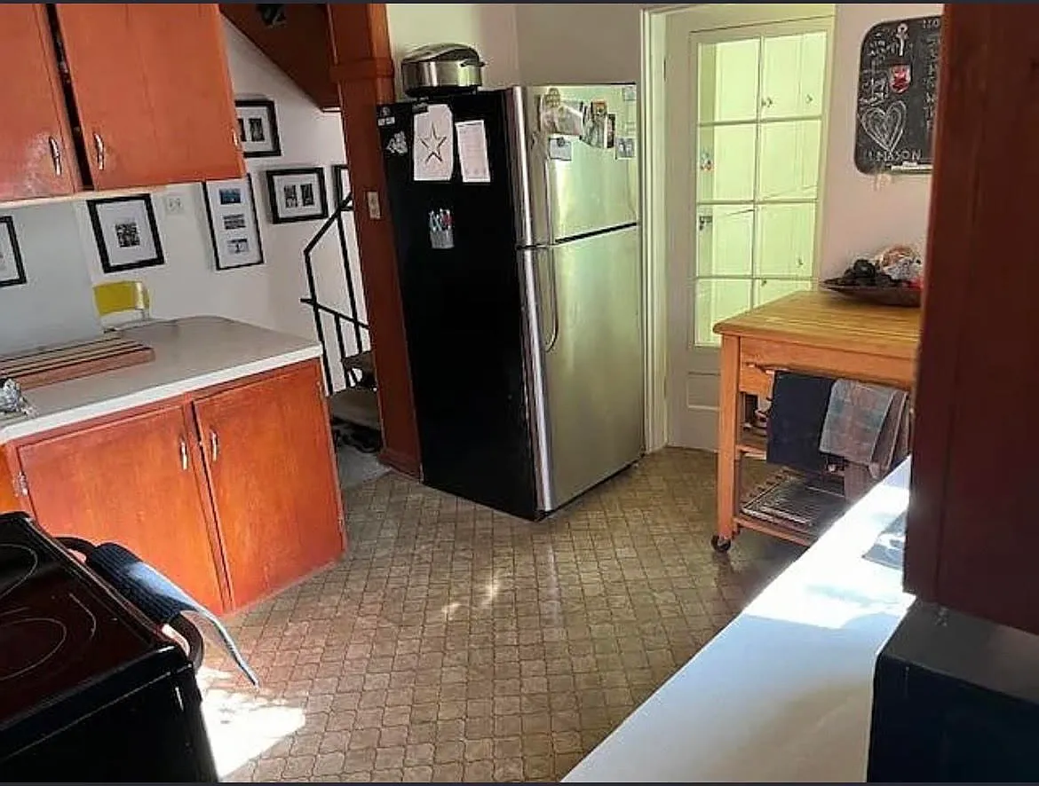 3 bed, 1994 sqft, $1,000 — Photo 4