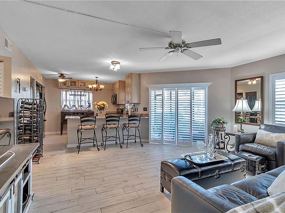 4th image of 508 Santa Cruz Pl NE APT D