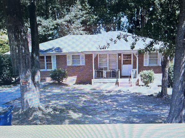 6842 E Sherwood Dr, Riverdale, GA 30274