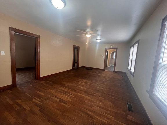 4th image of 1508 S Pattie St