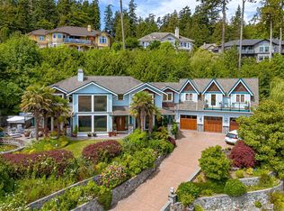 7014 Beach View Ct, Central Saanich, BC V8M 2J7