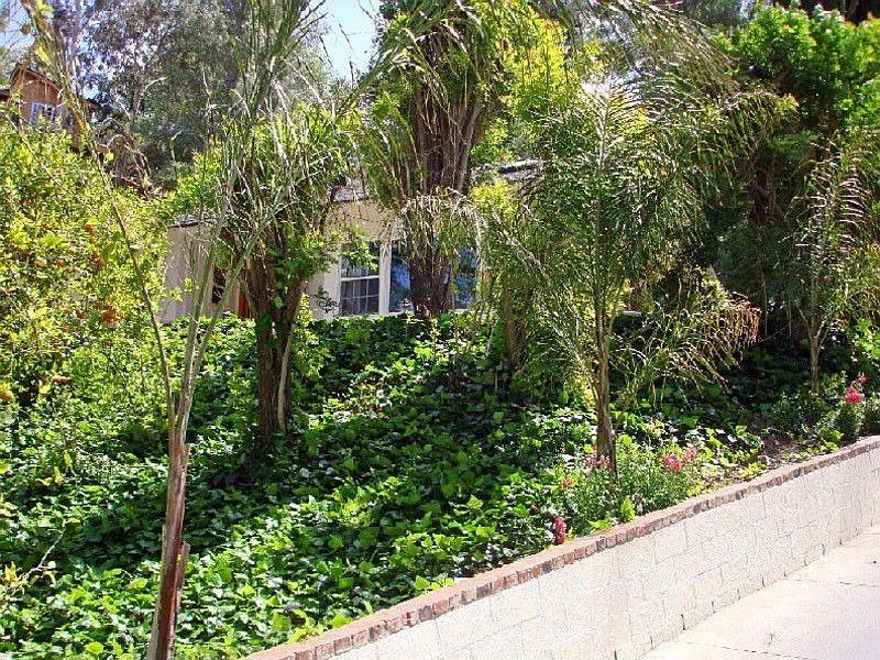 2nd image of 4734 Zelzah Ave