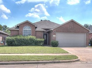 802 Bard Dr, Garland, TX 75040