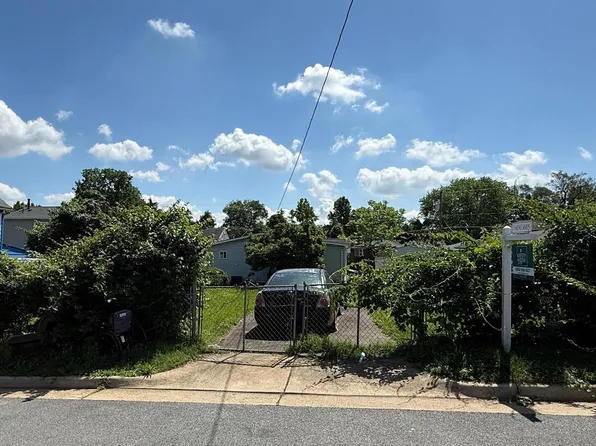 2821 Douglass Ave, Falls Church, VA 22042