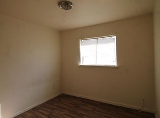 108 Barbour St, Moore, OK 73160