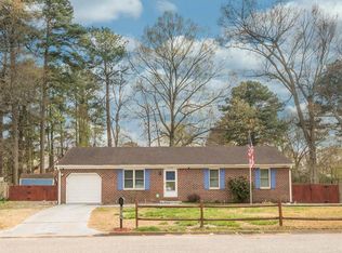 1004 Oak Bark Ln, Chesapeake, VA 23323