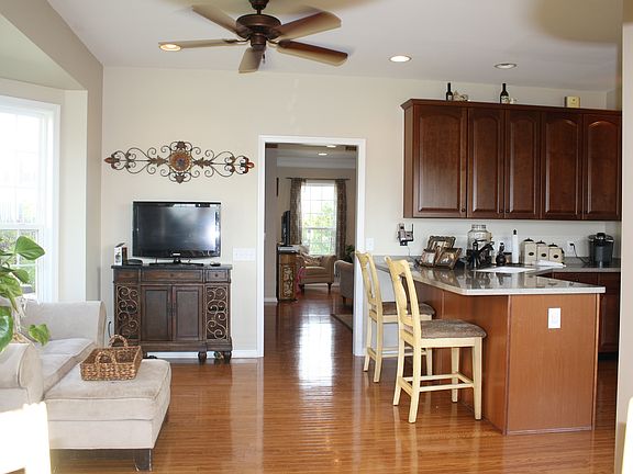 5th image of 110 Hudson Dr