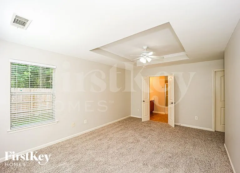 207 Fairgrove Ln — Photo 9
