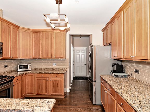 5th image of 1420 Ginger Woods Ct Unit 3-4