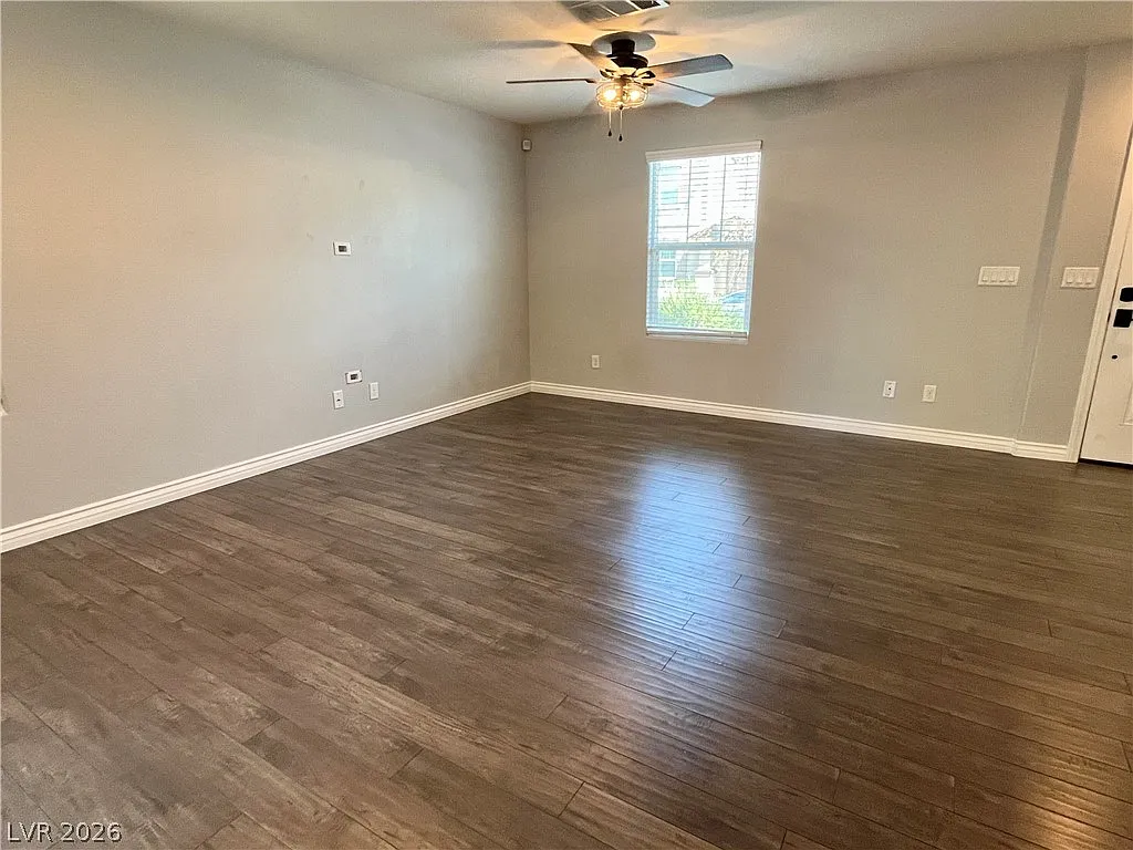 3 bed, 2.5 bath, 1650 sqft, $2,000 — Photo 4