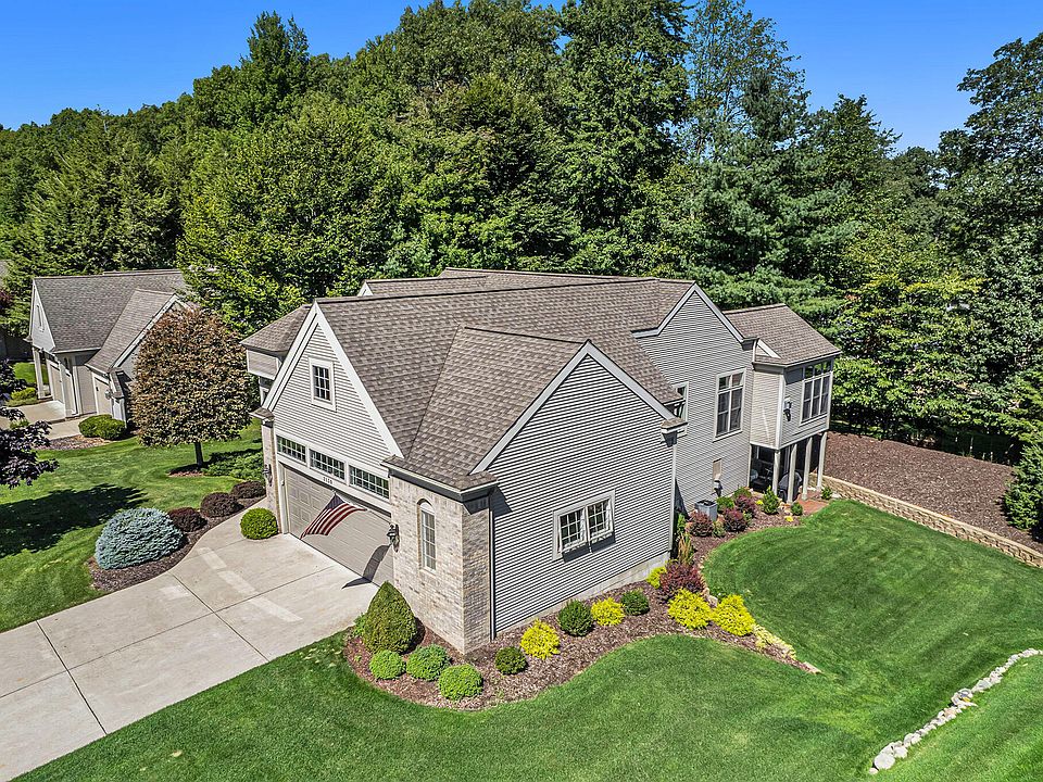 2130 W Glen Ct, Norton Shores, MI 49441 Zillow