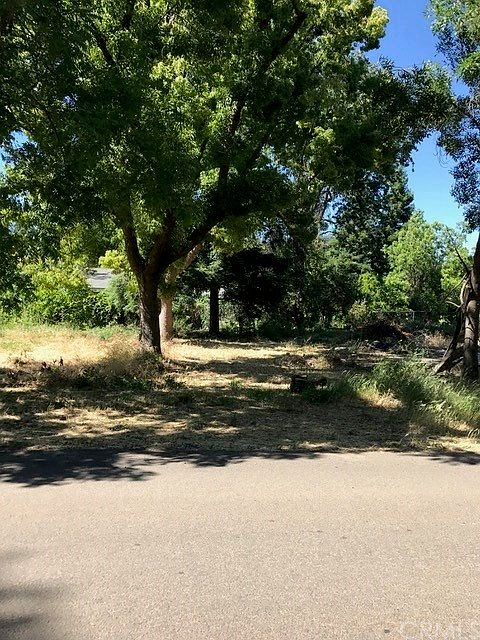 2nd image of 956 Colorado St