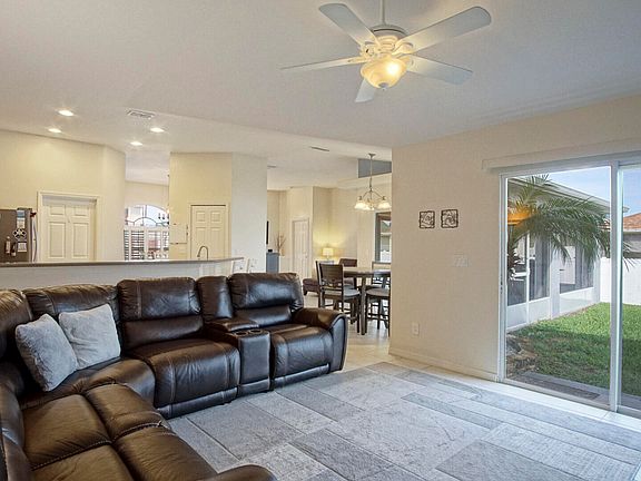 2nd image of 3111 SW Hickenlooper Street