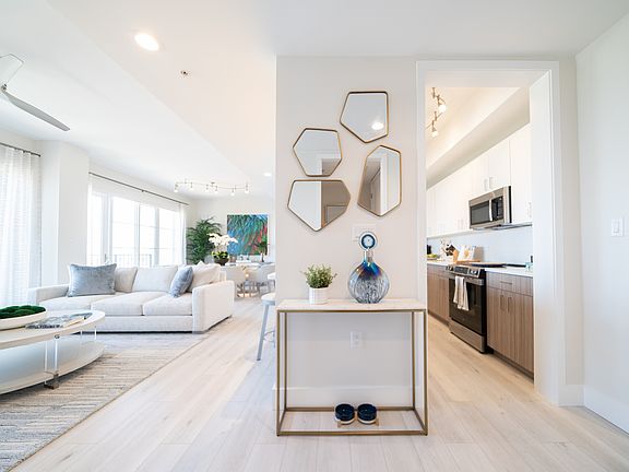 4th image of 151 NE 5th Ave #1-308