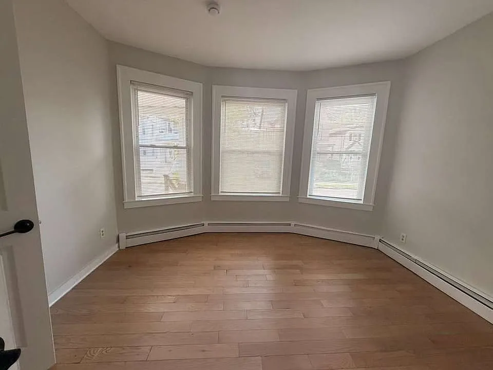 77 Orchard St — Photo 4