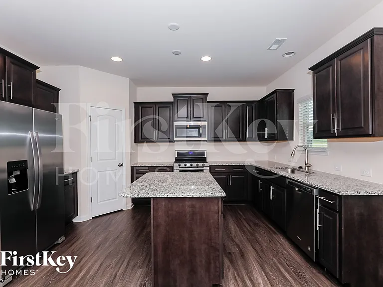 1323 Privett Park Pl — Photo 8