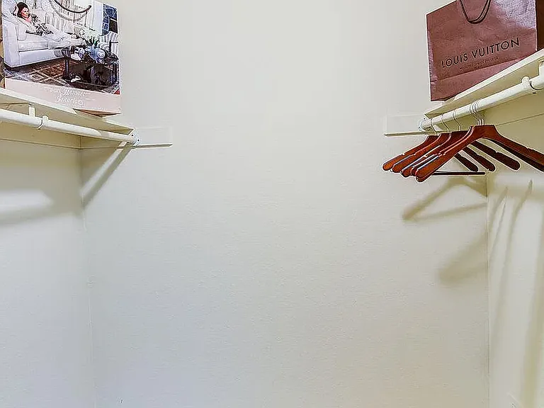 Walk-in closet