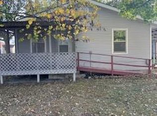 508 S Vine St, Marshfield, MO 65706