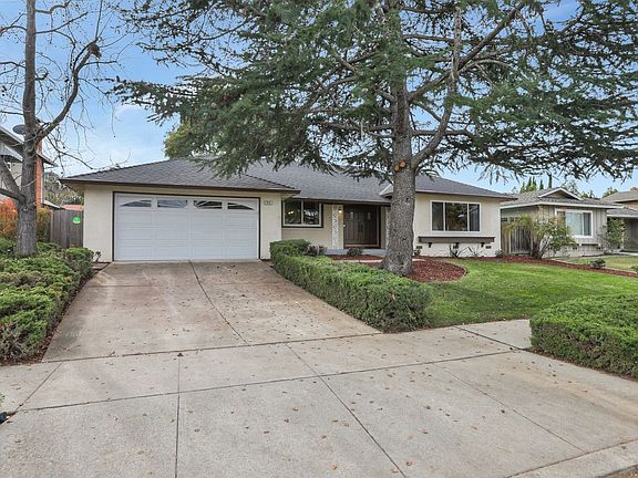 3rd image of 7031 Bret Harte Dr