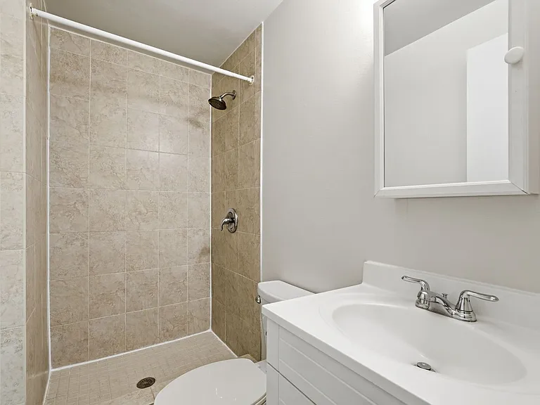 1204 Brethour Ct — Photo 12