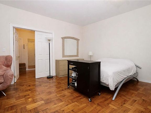 3rd image of 1289 E 19th St APT C1