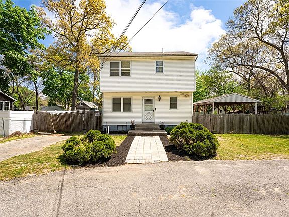 3rd image of 177 Magnolia Dr