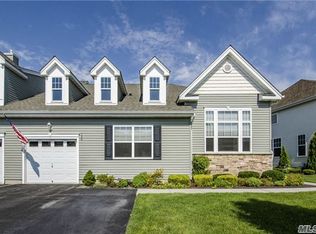 136 Augusta Dr, Medford, NY 11763
