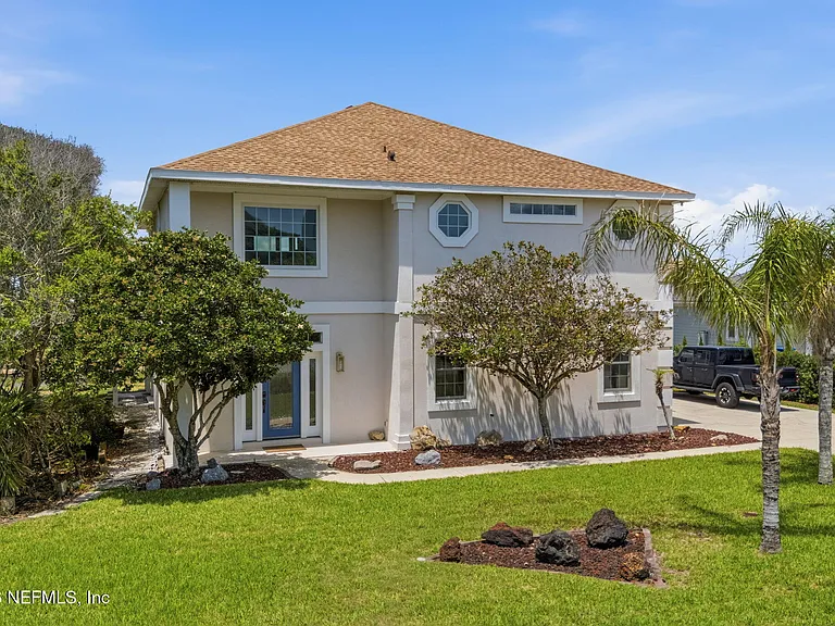 149 Beachside Dr — Photo 3