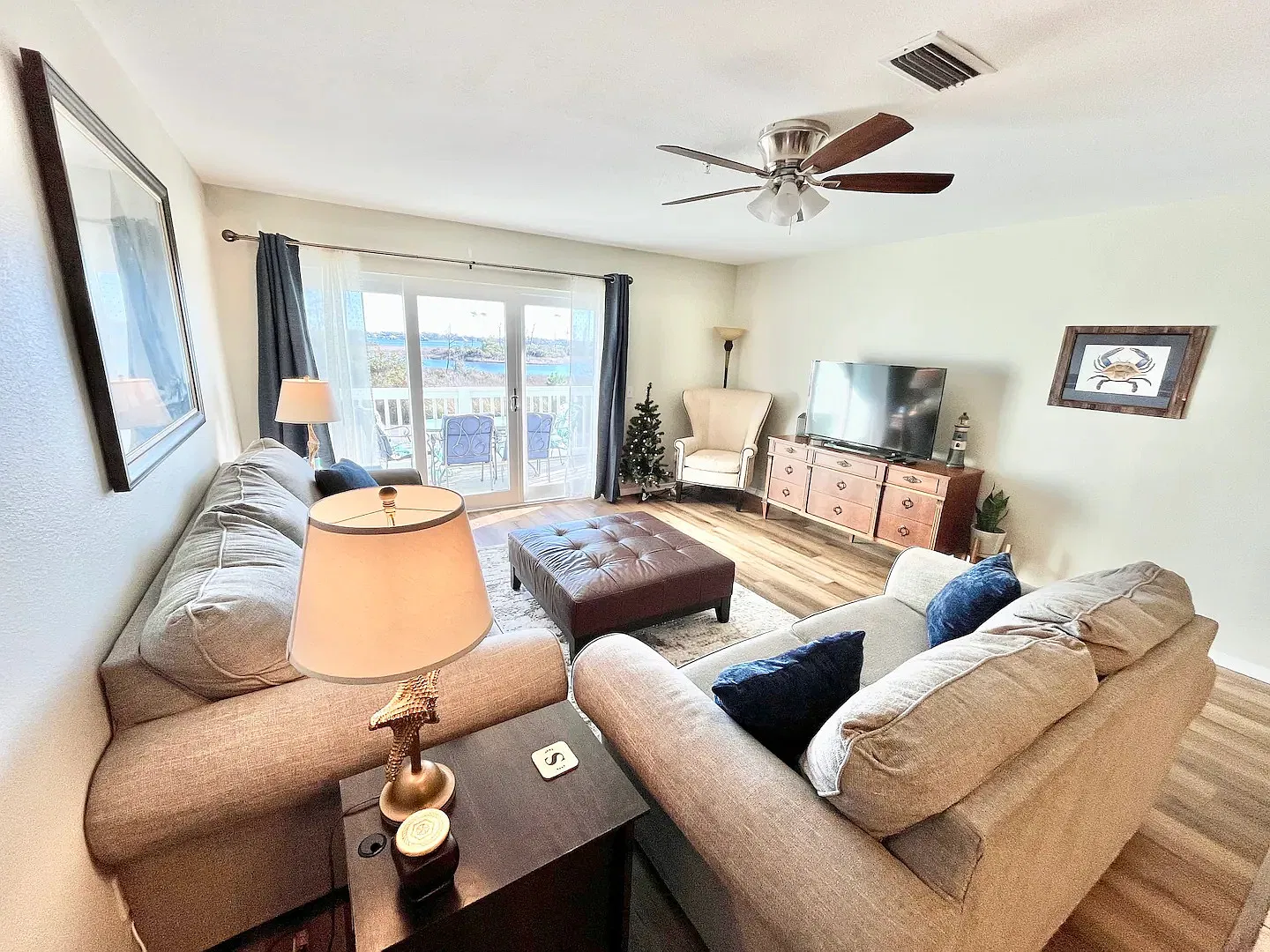 2 bed, 2.5 bath, 1311 sqft, $2,350 — Photo 3