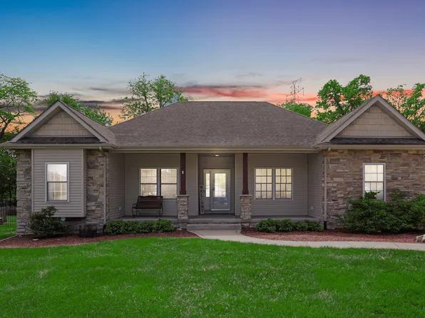 45 Tolstoy Trl, Valparaiso, IN 46383