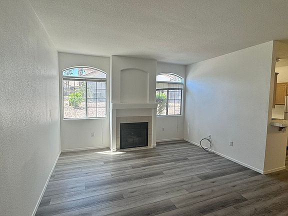 3rd image of 1830 N Buffalo Dr Unit 1044