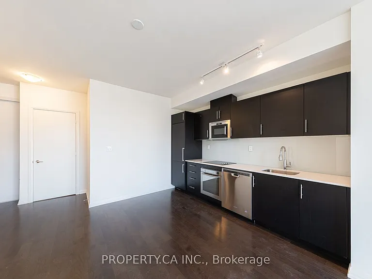 460 Adelaide St E #706 — Photo 6