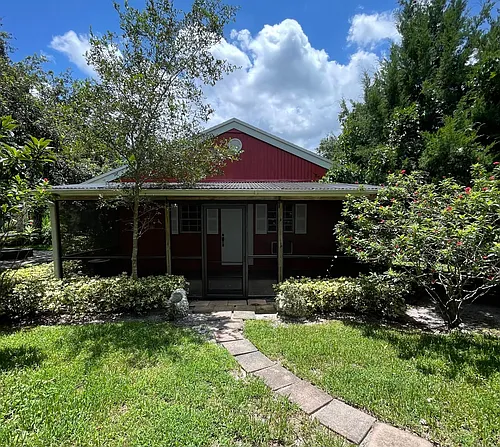 8400 Trotters Ln Photo 1