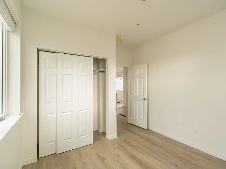 970 13th St #B — Photo 9