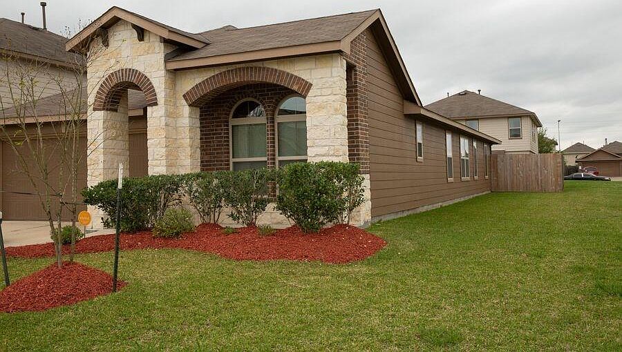 1st image of 13902 Cypress Meadows Dr